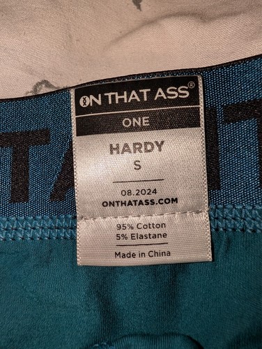That ass boxers small - that,
